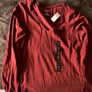 UNWORN WITH TAGS BANANA REPUBLIC VNECK (multiple)